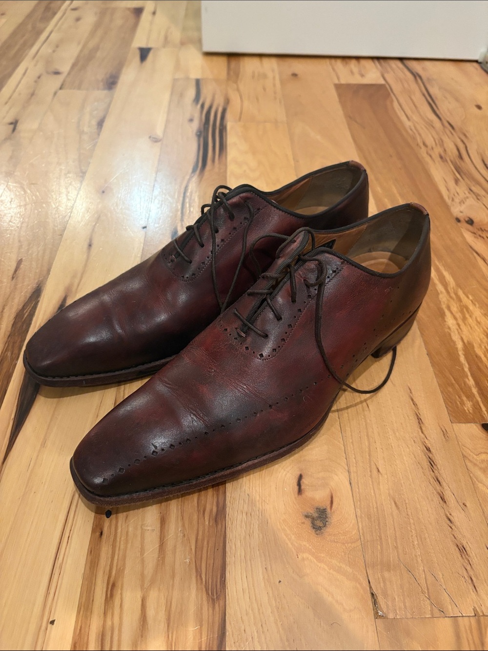 Barneys New York Calzoleria Harris Men's Burgundy Leather Lace-Up Oxfords